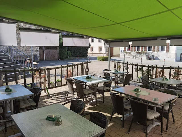 Dino´s Balkan Stube