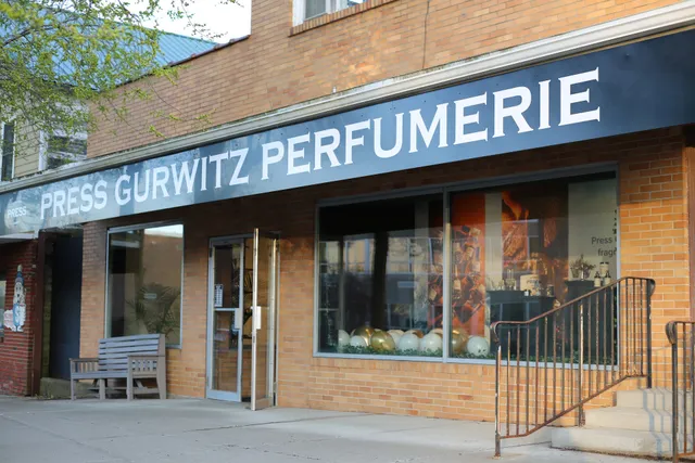 Press Gurwitz Perfumerie