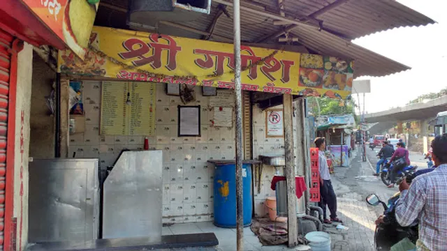 Shree Ganesh Amrutulay & Snacks Center