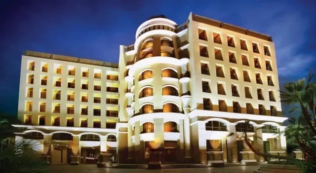 Maleewana Hotel & Resort