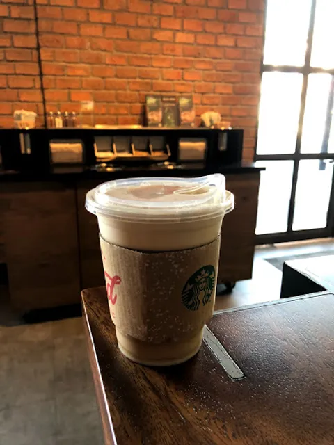 Starbucks JAS Urban Srinakarin
