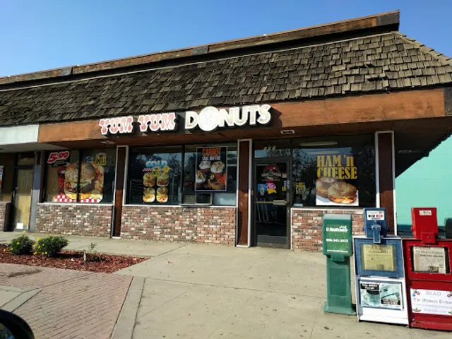 Yum Yum Donuts