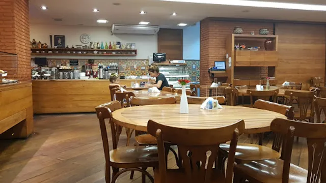 Padaria Monte Libano Praia do Canto