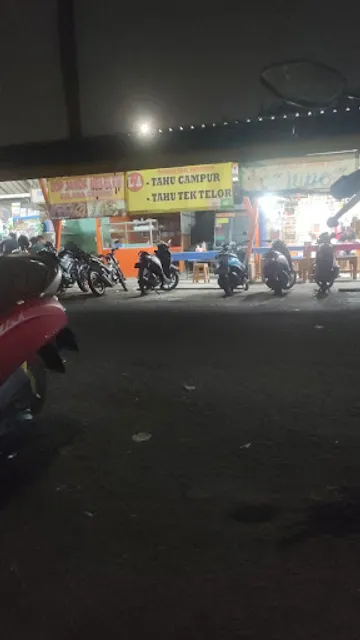 Tahu Campur masakan jawa timur