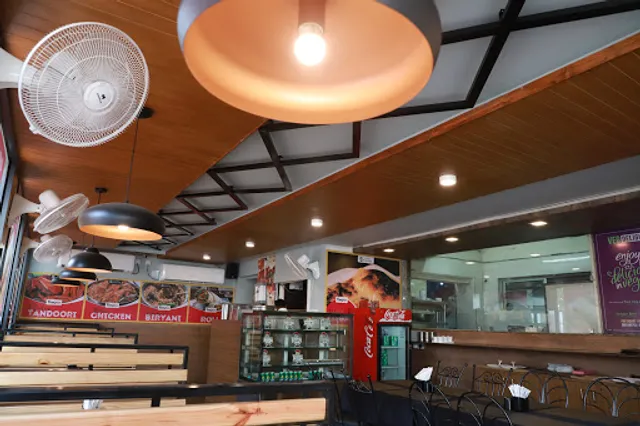 Yum Yum Food Express-Hotel Pushpak