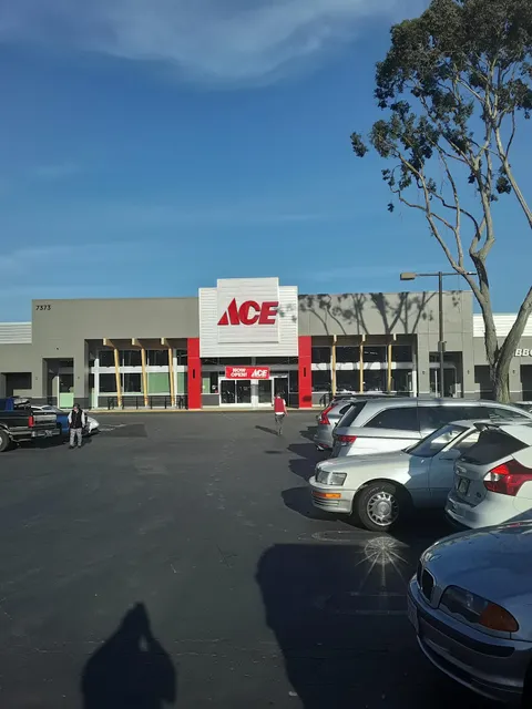 Village Square/Valley Plaza