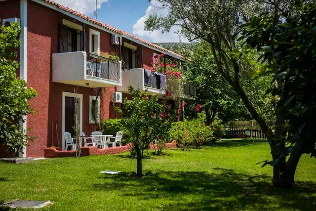 Ξενώνας Δενδρολίβανο | Dendrolivano Studios & Apartments