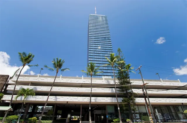 Surfbreak HNL (Coliving + Coworking)