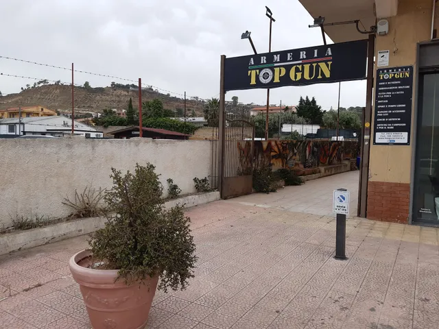 Armeria Top Gun Fuochi d'Artificio Vill.Mosè Agrigento