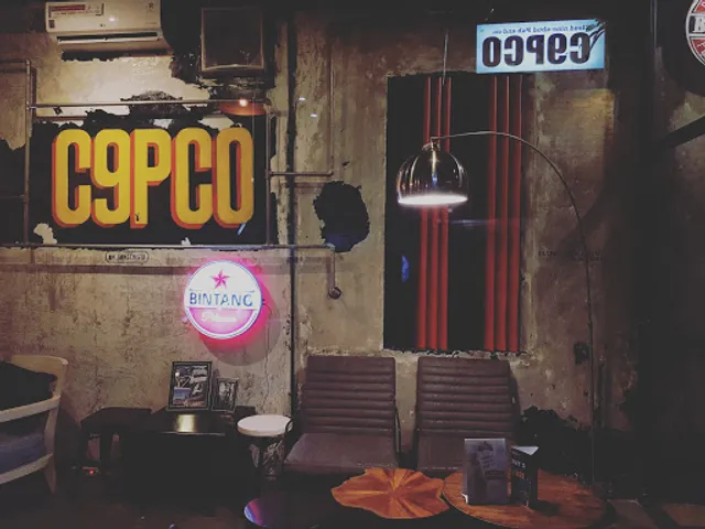 Cloud Nine Ubud Pub and Co