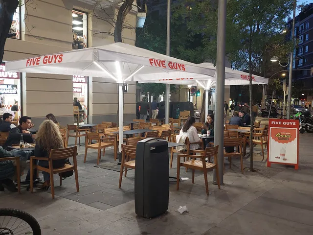 Five Guys Burgers and Fries - Madrid Felipe II