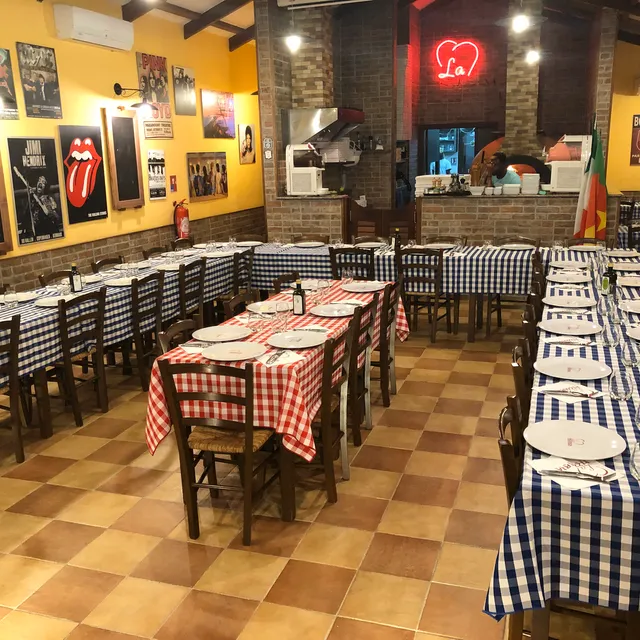 LA PIZZERIA BONAPRISO