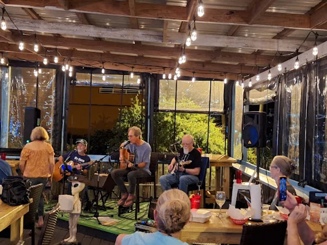 PERMANENTLY CLOSED: The Sandbar