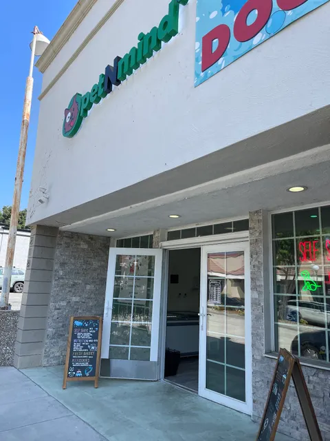 petNmind Naturals & Self-Wash Monrovia