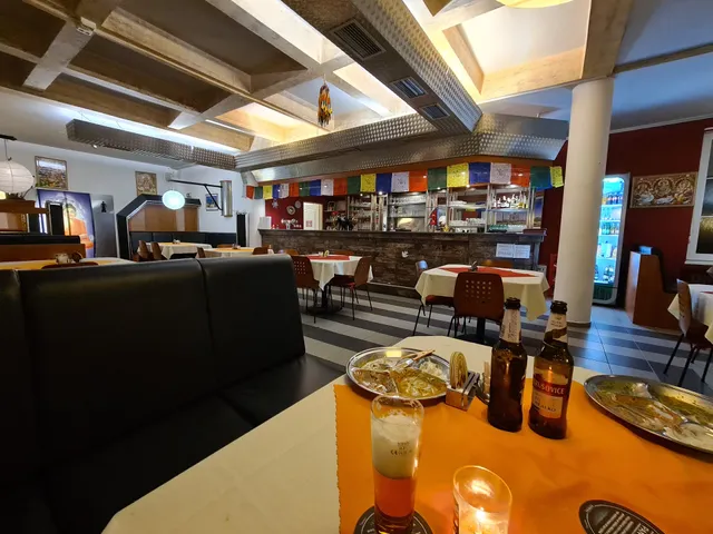 Indicka nepalska tandoor restaurace