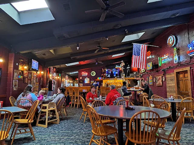 Stringtown Bar & Grill