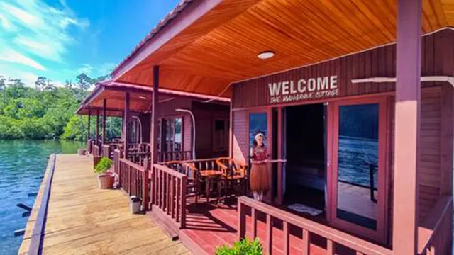 The Jeti Mangrove - Kalibiru/Blue River, Ecolodge, Restaurant & Cottage