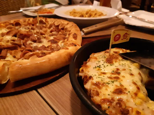 Pizza Hut Restoran - Center Point Medan