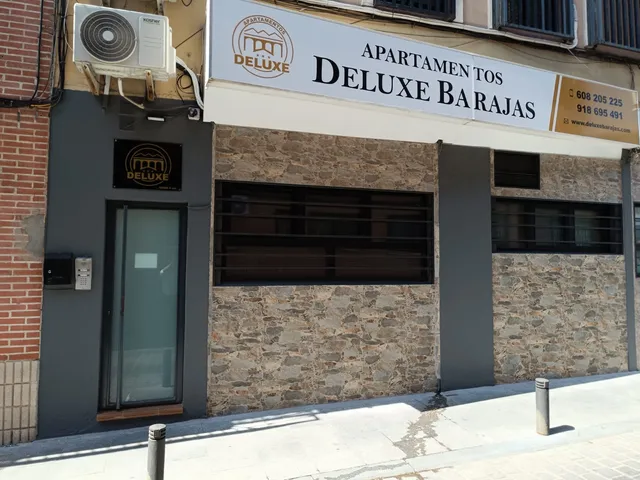 Apartamentos DELUXE BARAJAS
