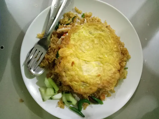 Ayam Goreng Kalasan & Nasi Goreng Hotel