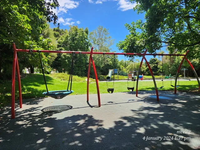 Waiatarua Reserve Playground