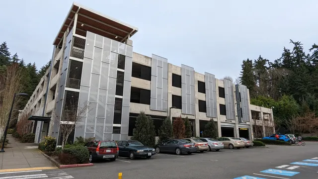 BikeLink : King Co: South Kirkland Park and Ride