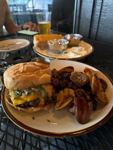 Common Ground - Berry Hill