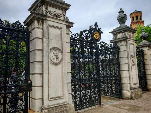 Kew Gardens Victoria Gate