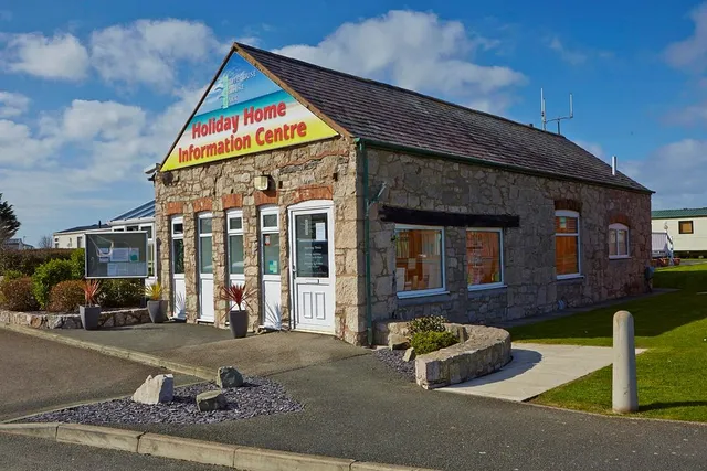 Whitehouse Leisure Park