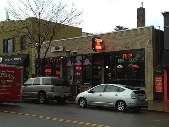 The Italian Pie Shoppe