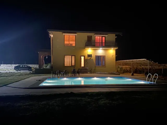 Anantara Farm - A Luxury farmhouse with swimming pool near Neemrana