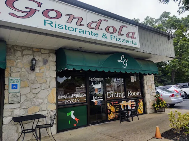 La Gondola Pizzeria Restaurant Lakehurst N.J.