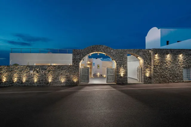 Solstice Luxury Suites