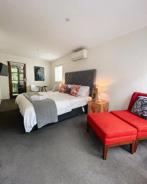 Furmston House & Studio B & B