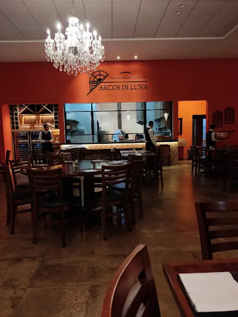 Arcos di Luna Pizzaria e Restaurante