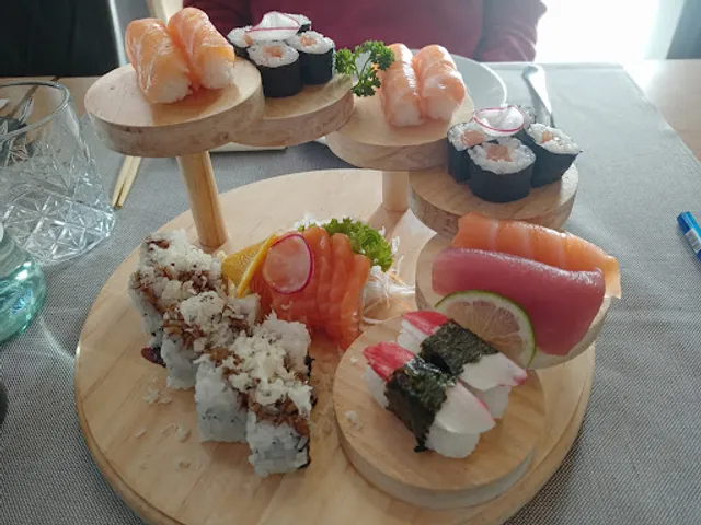 Sushi Sakura - Japanese Restaurant