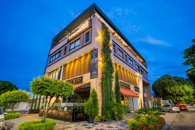 CAOBOS CENTER | COWORKING&COLIVING