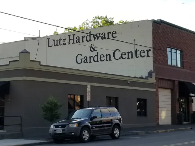 Lutz Hardware