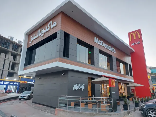 McDonald's Chillout Midor North 90