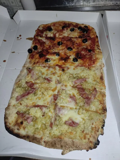 Pizzeria La Bussola