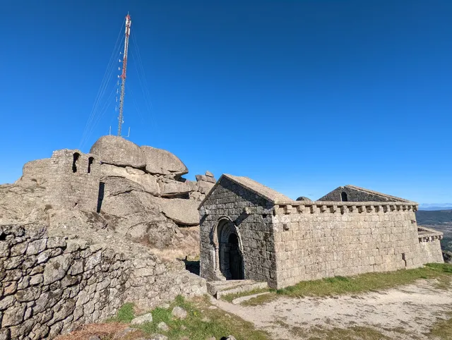 Igreja de São Miguel (ruínas)