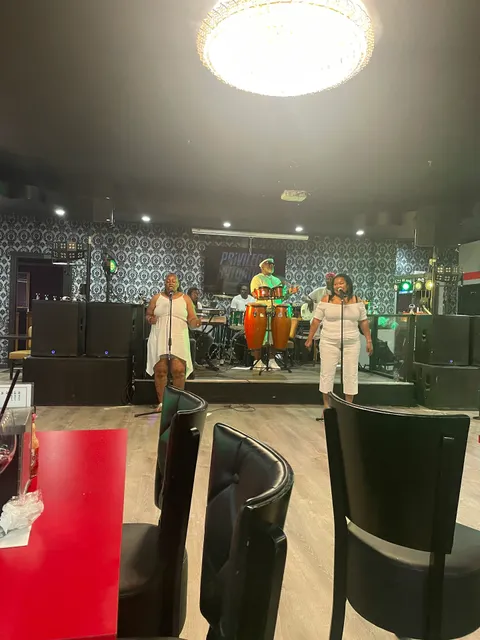 Mr.B’s Privileged Lounge