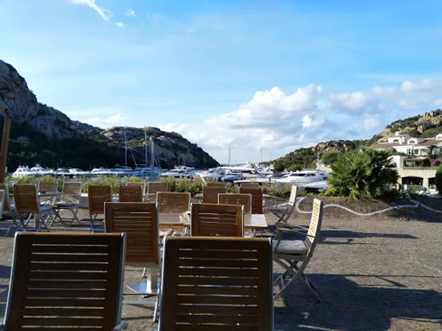 Caffe della Piazza, Poltu Quatu