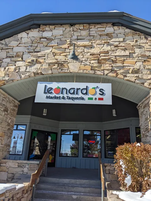 Leonardo's Market & Restaurant