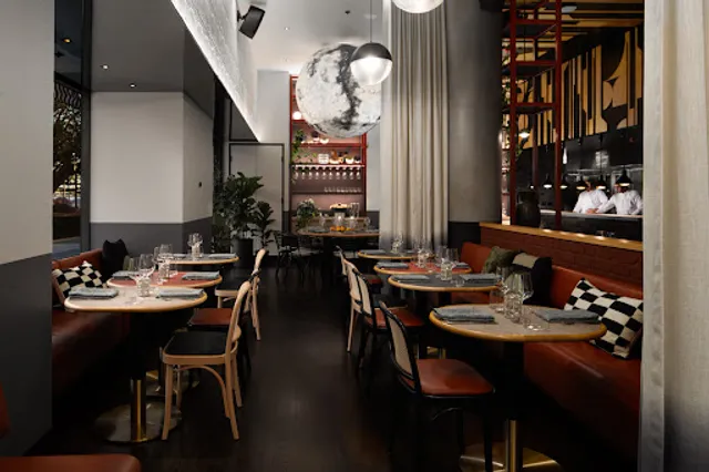 Jana Restaurant & Bar