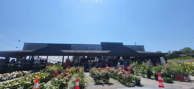 Mello's Farm & Flower Center