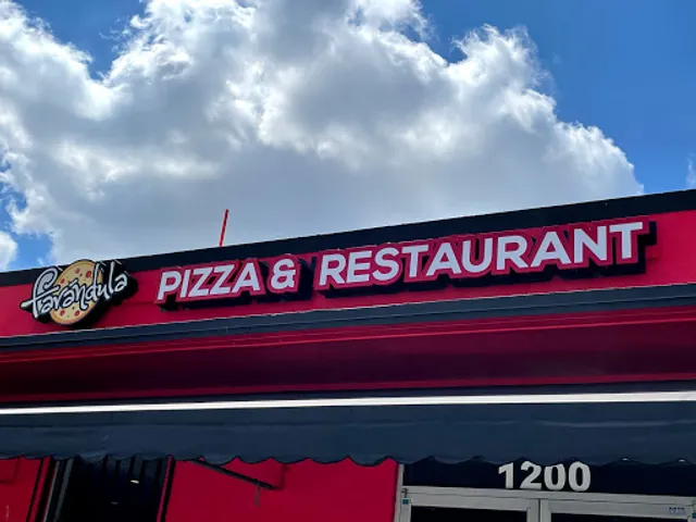 Farandula Pizzeria & Restaurant