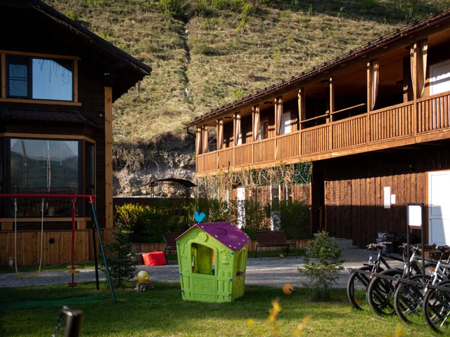 Гостевой Двор Манжерок