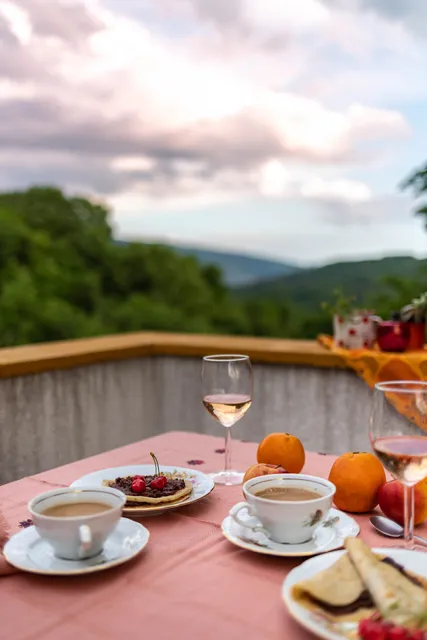 Lupa, house for rest