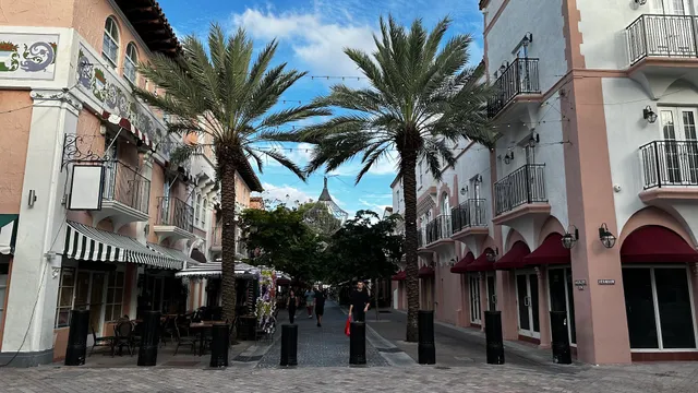 The Española Way, Miami